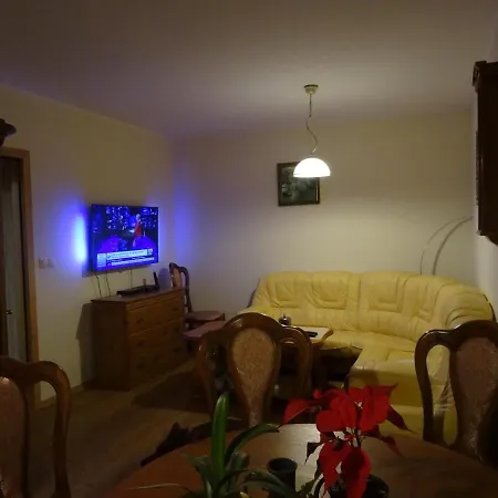 W Centrum, Garaz I Jakuzzi W Cenie * Вроцлав