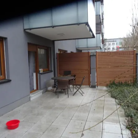 W Centrum, Garaz I Jakuzzi W Cenie Вроцлав