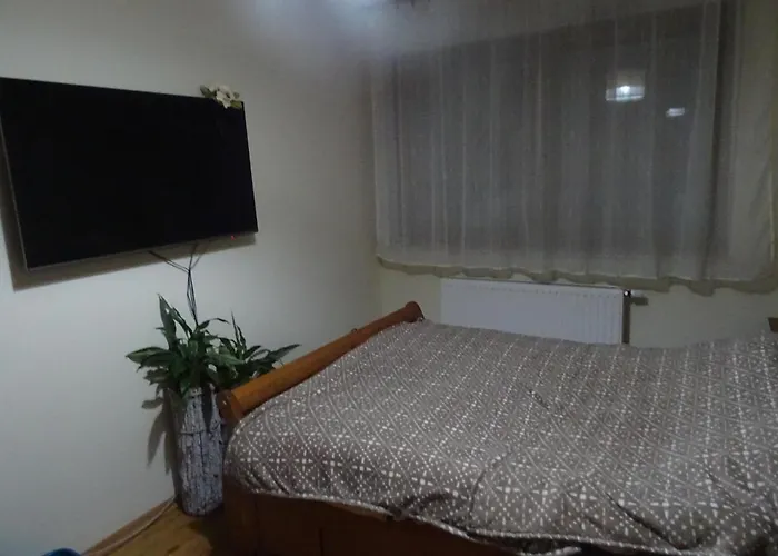 W Centrum, Garaz I Jakuzzi W Cenie Апартаменты